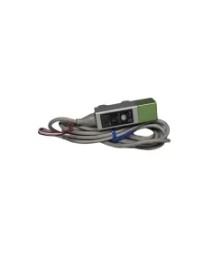 Omron e3s-vs1e22 reflex photoelectric sensor ip66 12-24vdc