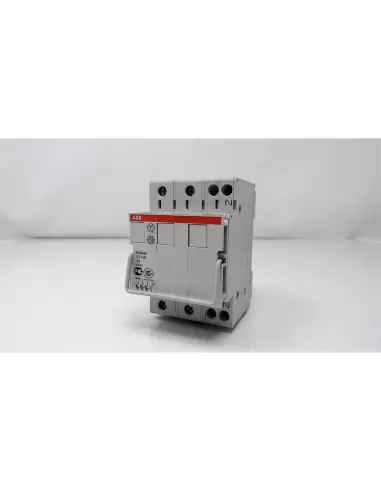 Abb e933n//32 sezionatore portafusibile 3p   nd 3 moduli ea 294 7