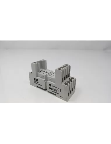 Abb cr-m4ss prise standard x 2//4 er 686 6