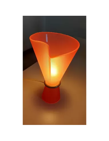 Lampe de table rouge pastel avec anneau en nickel mat e14 s73