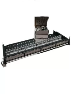 Schneider vdig112241u50 patch panel datos actassi 24 tomas utp cat5